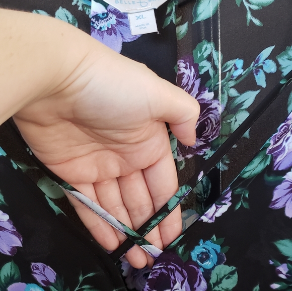 Belle Sky Strappy Floral Blouse - Picture 5 of 8
